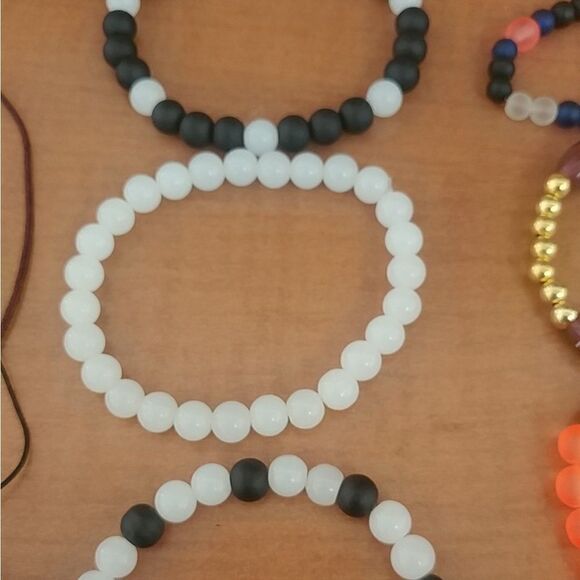 Handmade name bracelets   - Picture 9 of 9